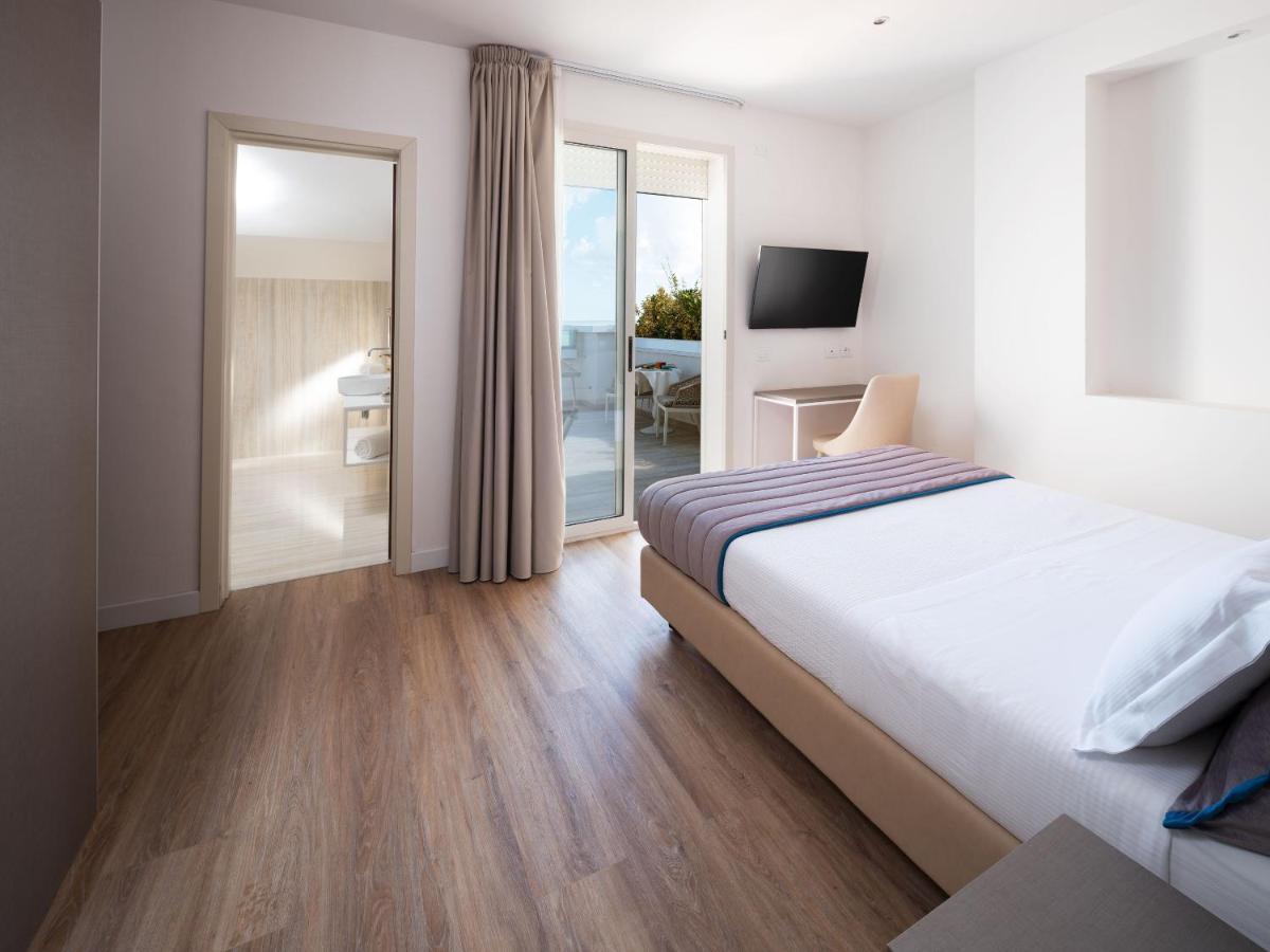 Trevi Family Resort กัตตอลิกา ภายนอก รูปภาพ