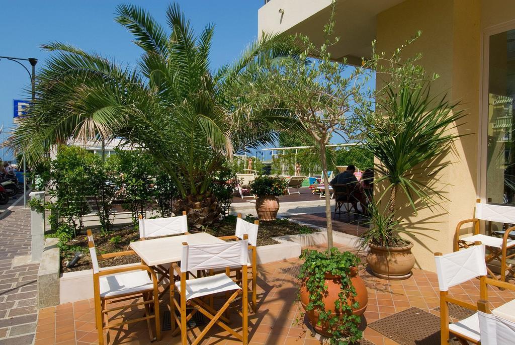 Trevi Family Resort กัตตอลิกา ภายนอก รูปภาพ
