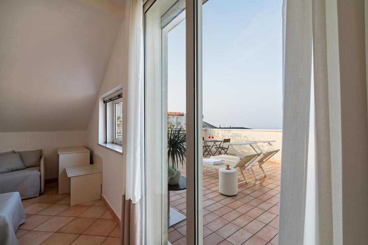 Trevi Family Resort กัตตอลิกา ภายนอก รูปภาพ